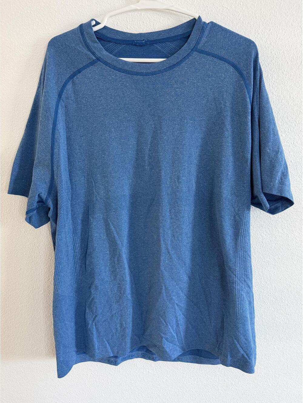 Lululemon Metal Vent Tech Blue Athletic Shirt Men's XL Activewear Athleisure